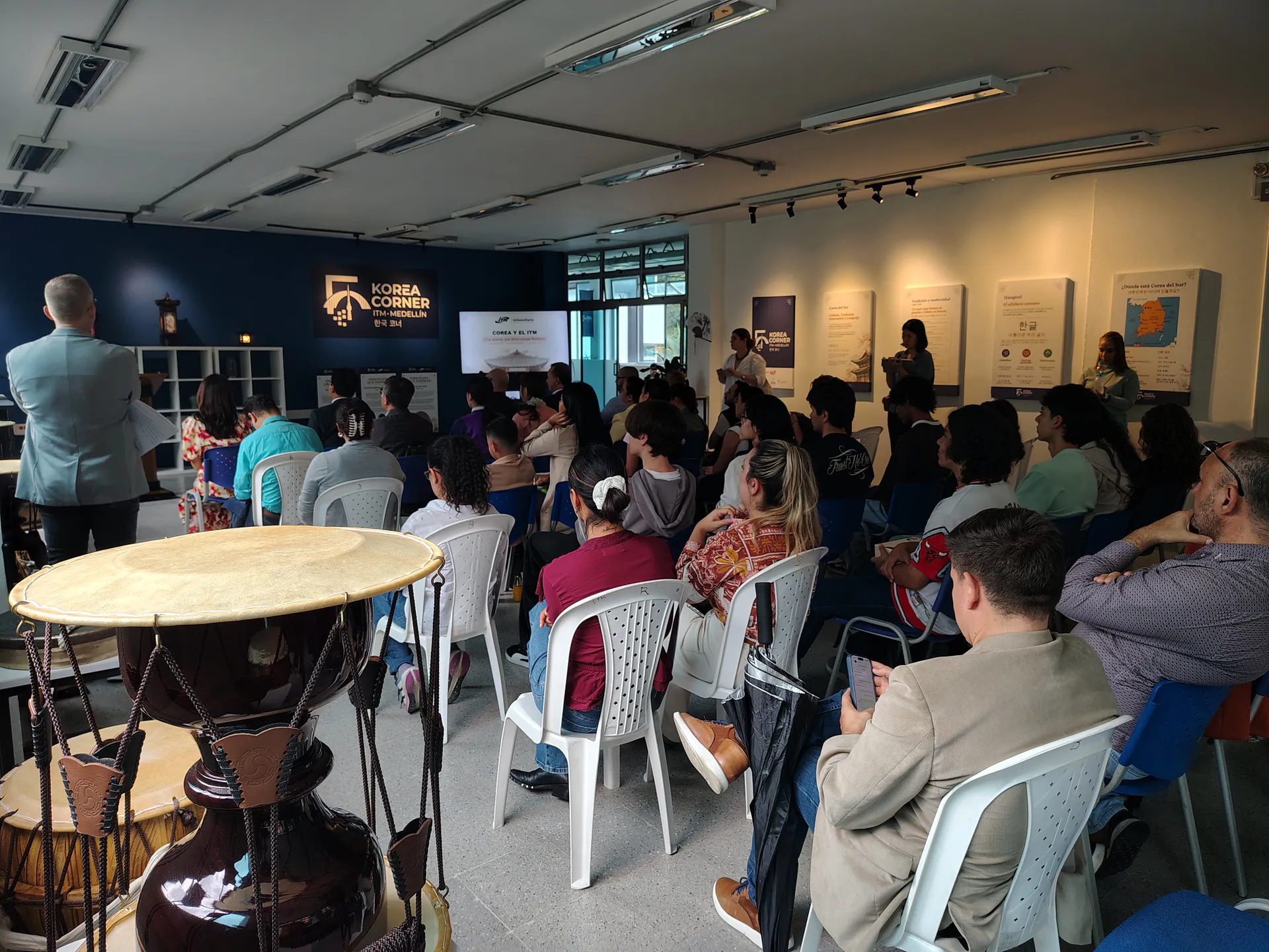 Inauguración del Korea Corner en el ITM de Medellín